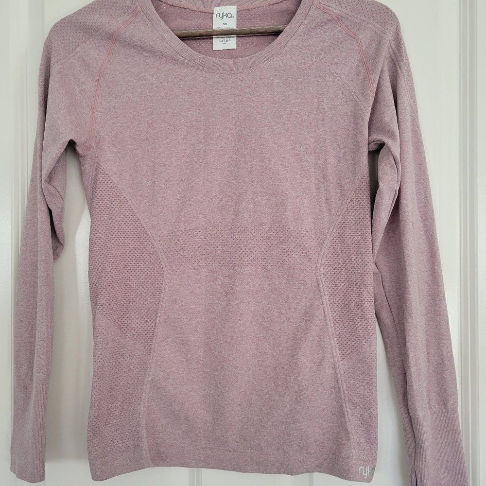 Ruka ing long sleeve top size M‎